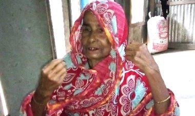 লালমোহনে জীবিত বৃদ্ধাকে মৃত বানিয়ে হয়রানীর অভিযোগ ইউপি সচিবের বিরুদ্ধে