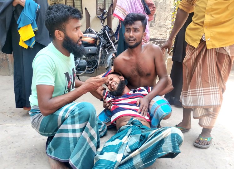 লালমোহনে বিদ্যুৎস্পর্শে কিশোরের মৃত্যু 