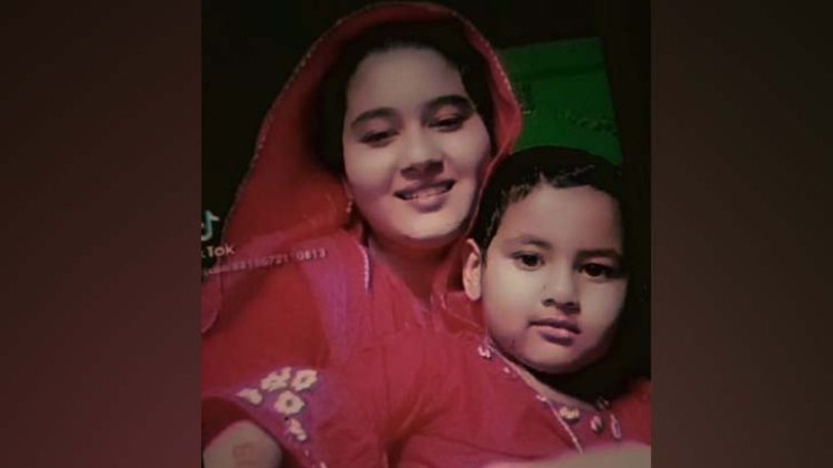 মেয়ের গলায় তার পেঁচিয়ে হত্যার পর নিজেও করেন আত্মহনন