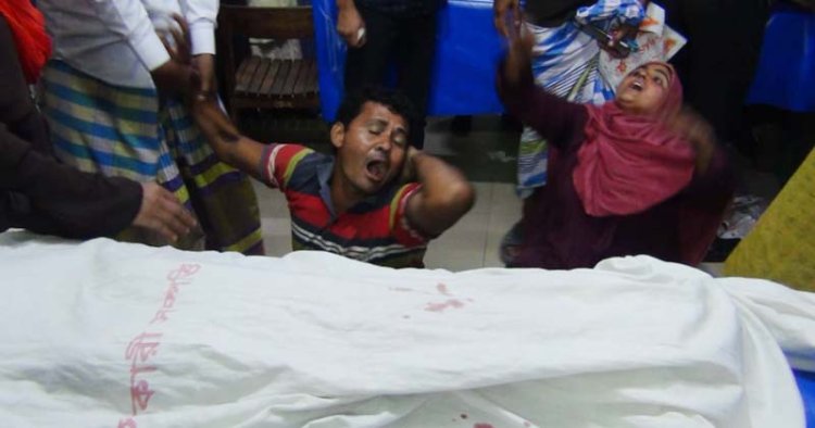 সড়কে জীবন শেষ বাবা-ছেলের