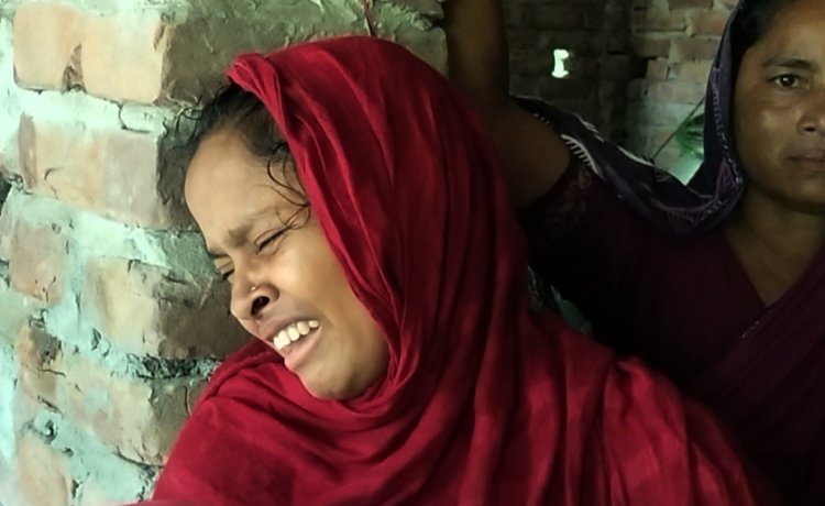 লালমোহনে অটোরিকশার চাকায় পৃষ্ট হয়ে শিশু নিহত 