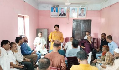 লালমোহনে সাংবাদিকদের সঙ্গে বিএনপির মতবিনিময়