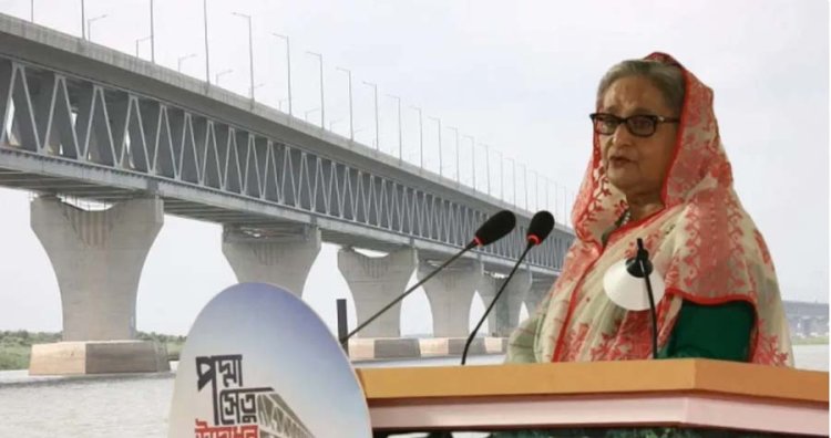 ‘ টুস করে ফেলে দেওয়া’ বক্তব্যের জন্য হাসিনার বিরুদ্ধে মামলা