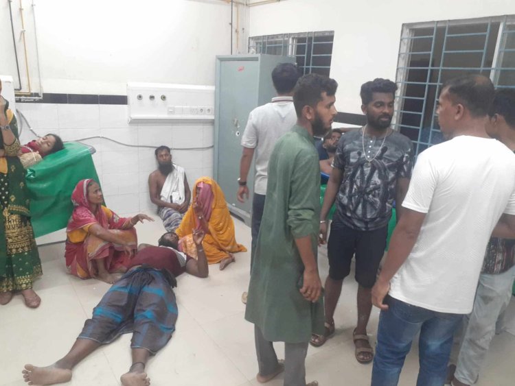 চরফ্যাশনে বিয়ে বাড়ির গেইটে টাকা কম দেওয়া নিয়ে সংঘর্ষ, আহত ৩০