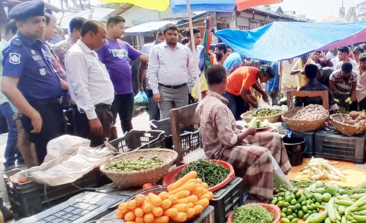 লালমোহনে দ্রব্যমূল্য নিয়ন্ত্রণে রাখতে বাজার মনিটরিংয়ে ইউএনও