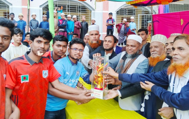 লালমোহনে ইসলামি ছাত্রশিবির আয়োজিত ক্রিকেট টুর্নামেন্টের ফাইনাল অনুষ্ঠিত
